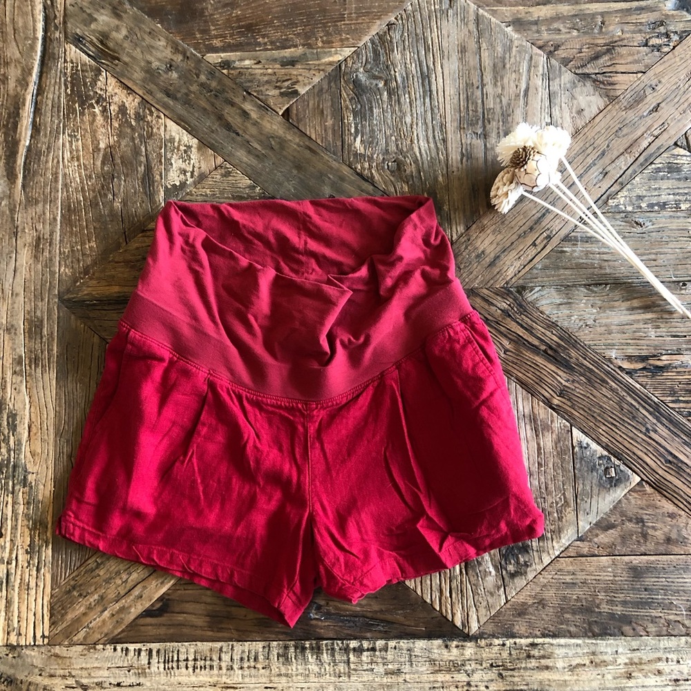 Linen maternity shorts